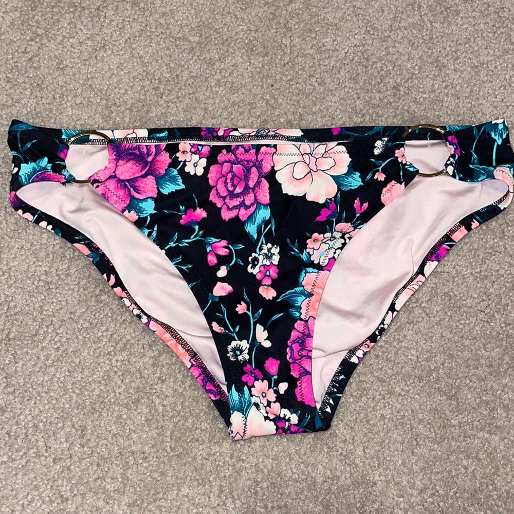 Bikini bottoms